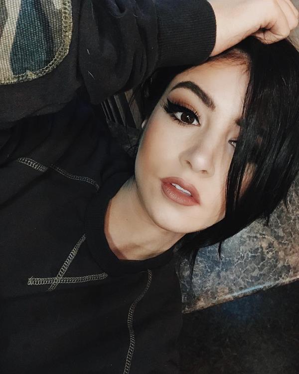 Chrissy Costanza taking a selfie