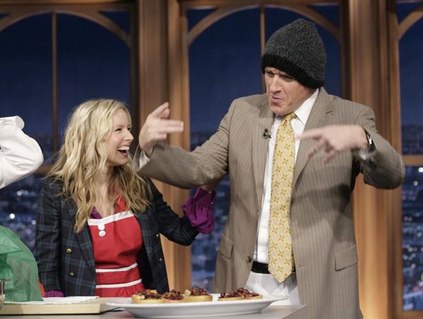 Kristen Bell 'The Late Late Show with Craig Ferguson' - December 11, 2008  