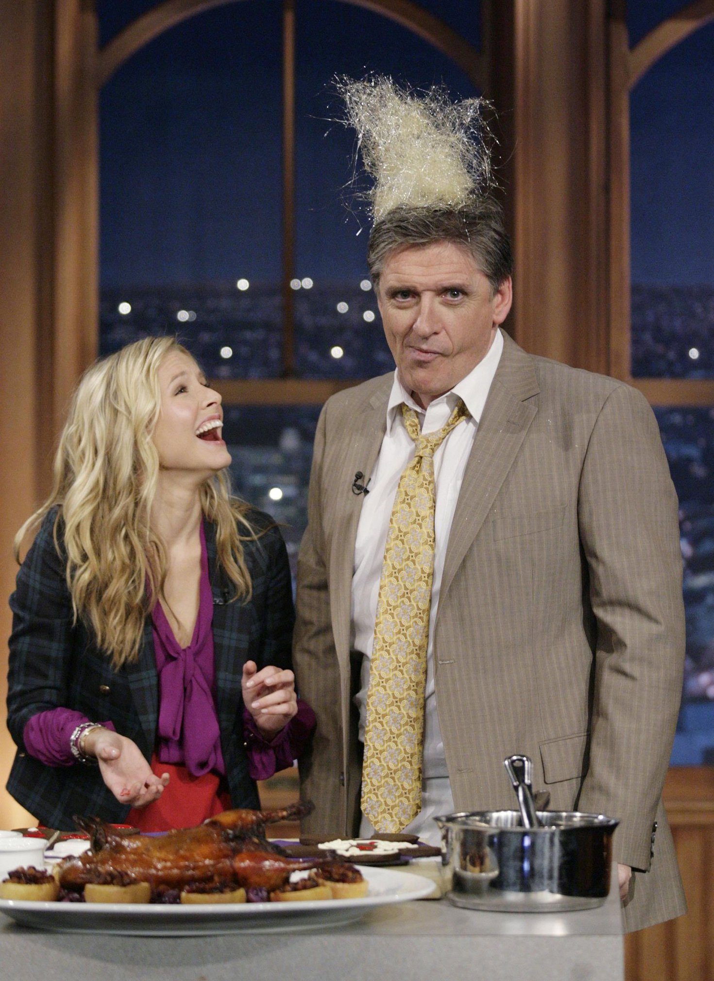 Kristen Bell 'The Late Late Show with Craig Ferguson' - December 11, 2008  