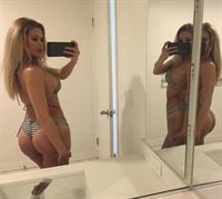 Kennedy Summers in a bikini taking a selfie and - ass