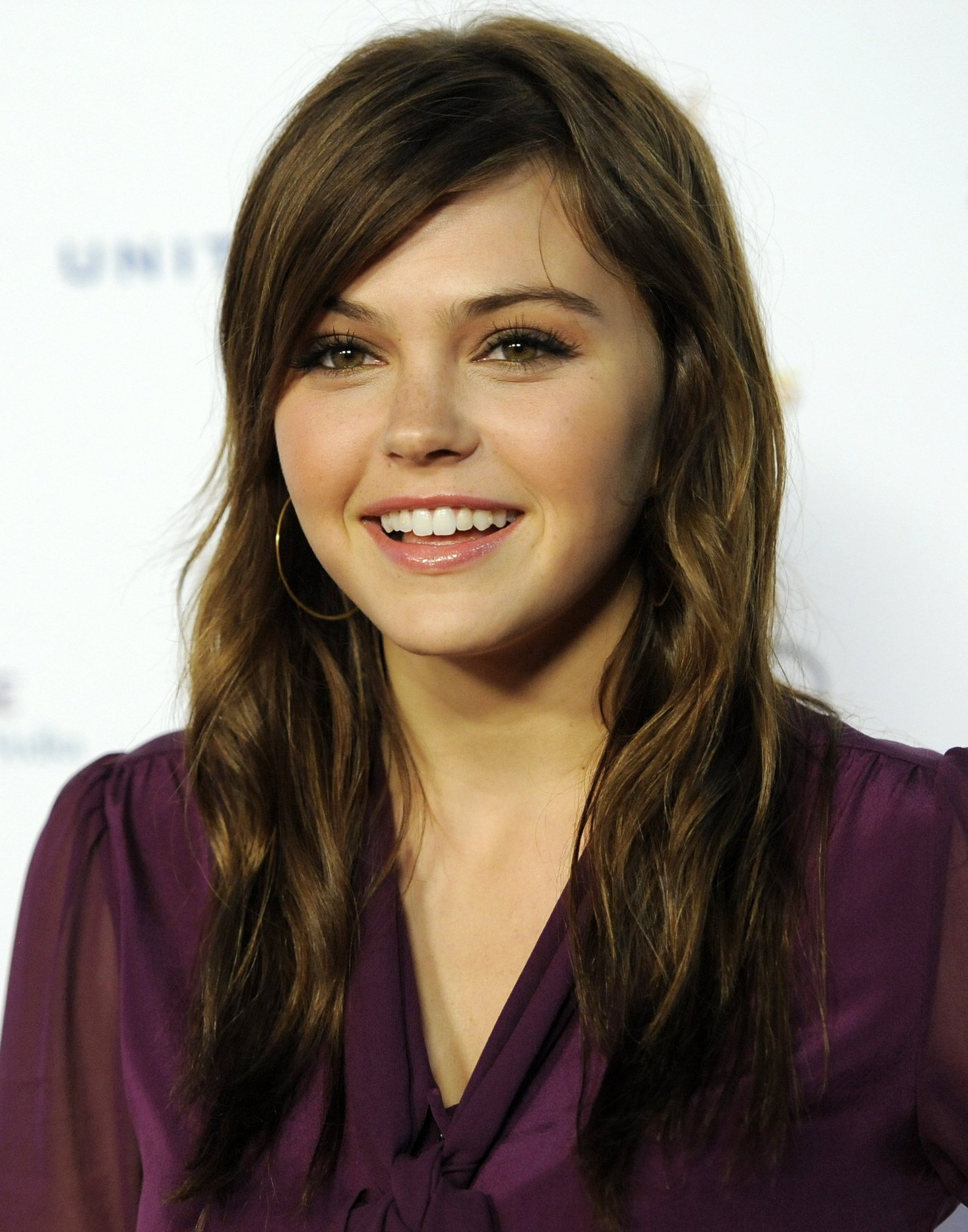 Aimee Teegarden Pictures Aimee Teegarden 63rd Primetime Emmy Awards Performers Nominees Reception on September 16, 2011