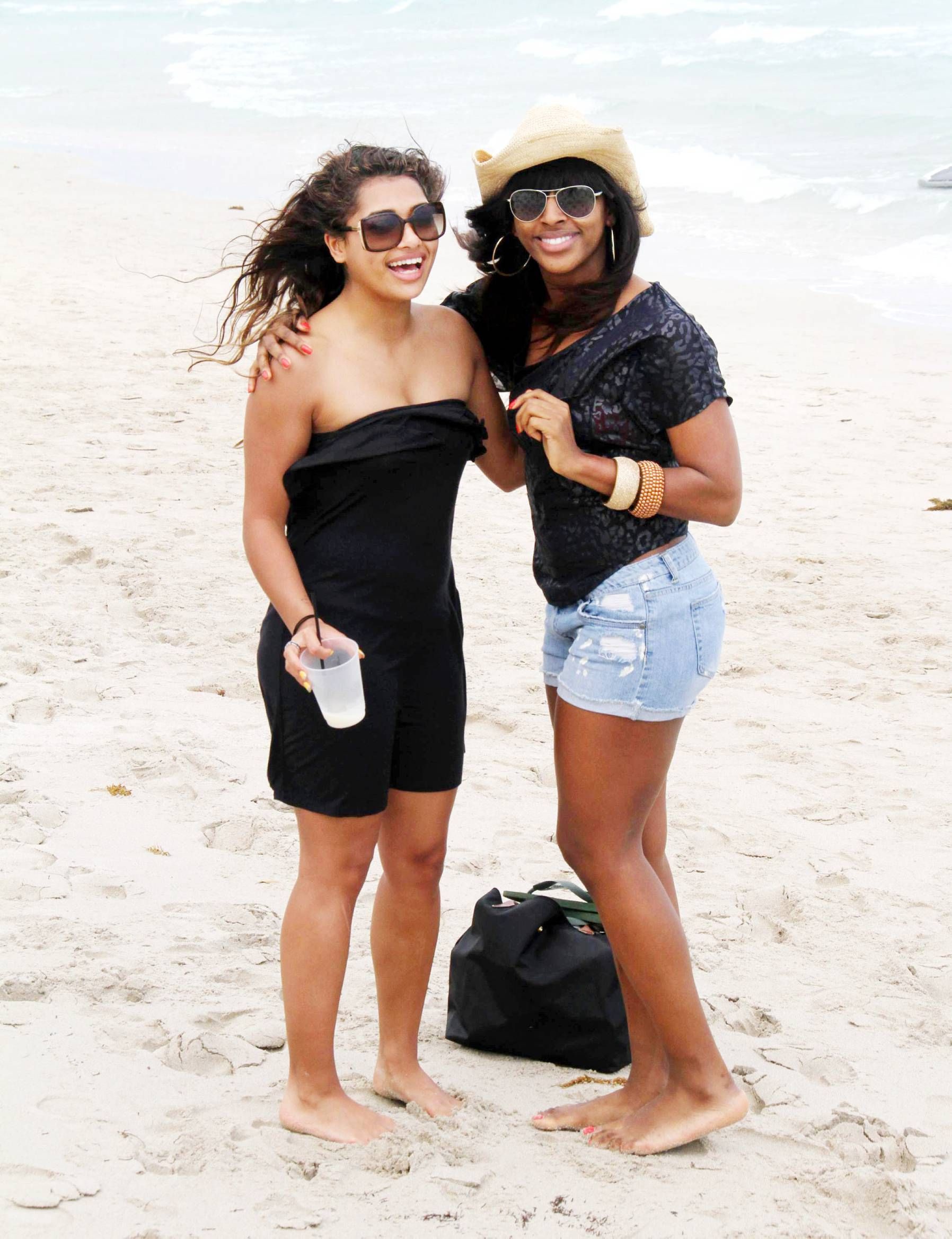 Alexandra Burke Bikini Pictures Alexandra Burke bikinis Miami on March 6, 2011