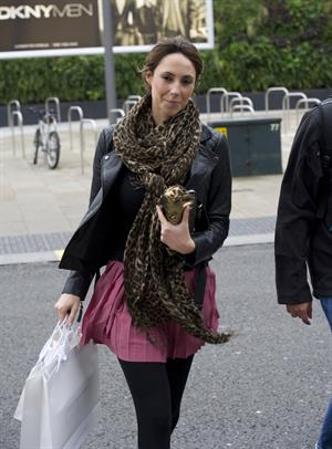 Alex Jones at Westfield shopping centre Nov 4, 2011