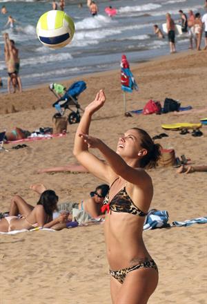 Alex Morgan bikini candids in Hawaii 12/19/12 