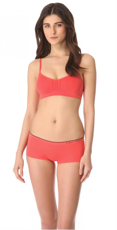 Katarina Ivanovska in lingerie