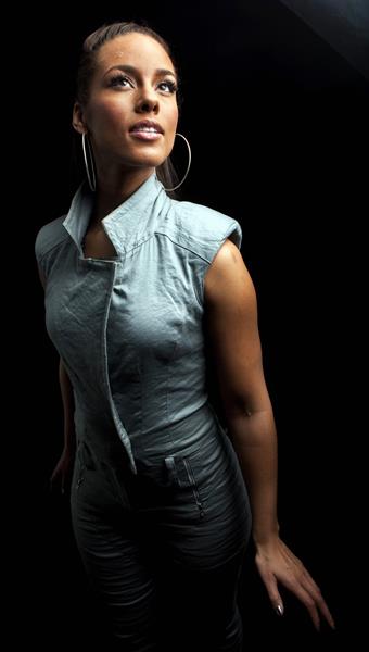 Alicia Keys LJ portrait session for the Element of Freedom in New York