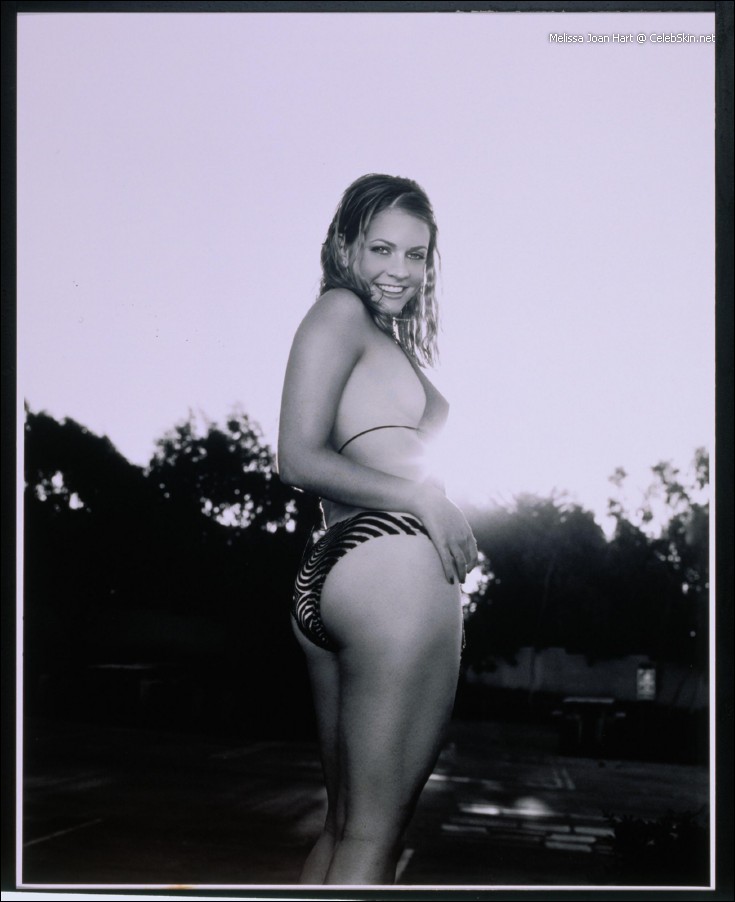 Melissa Joan Hart in a bikini - ass