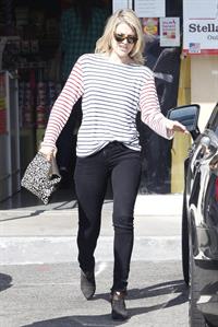 Ali Larter at the dog groomers in Los Angeles 10/22/13  