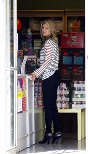 Ali Larter at the dog groomers in Los Angeles 10/22/13  