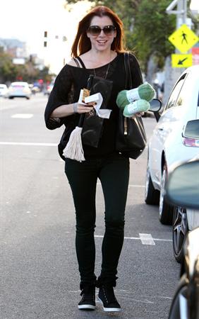 Alyson Hannigan Goes shopping in Santa Monica (November 7, 2013) 