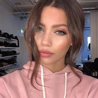 Audreyana Michelle taking a selfie