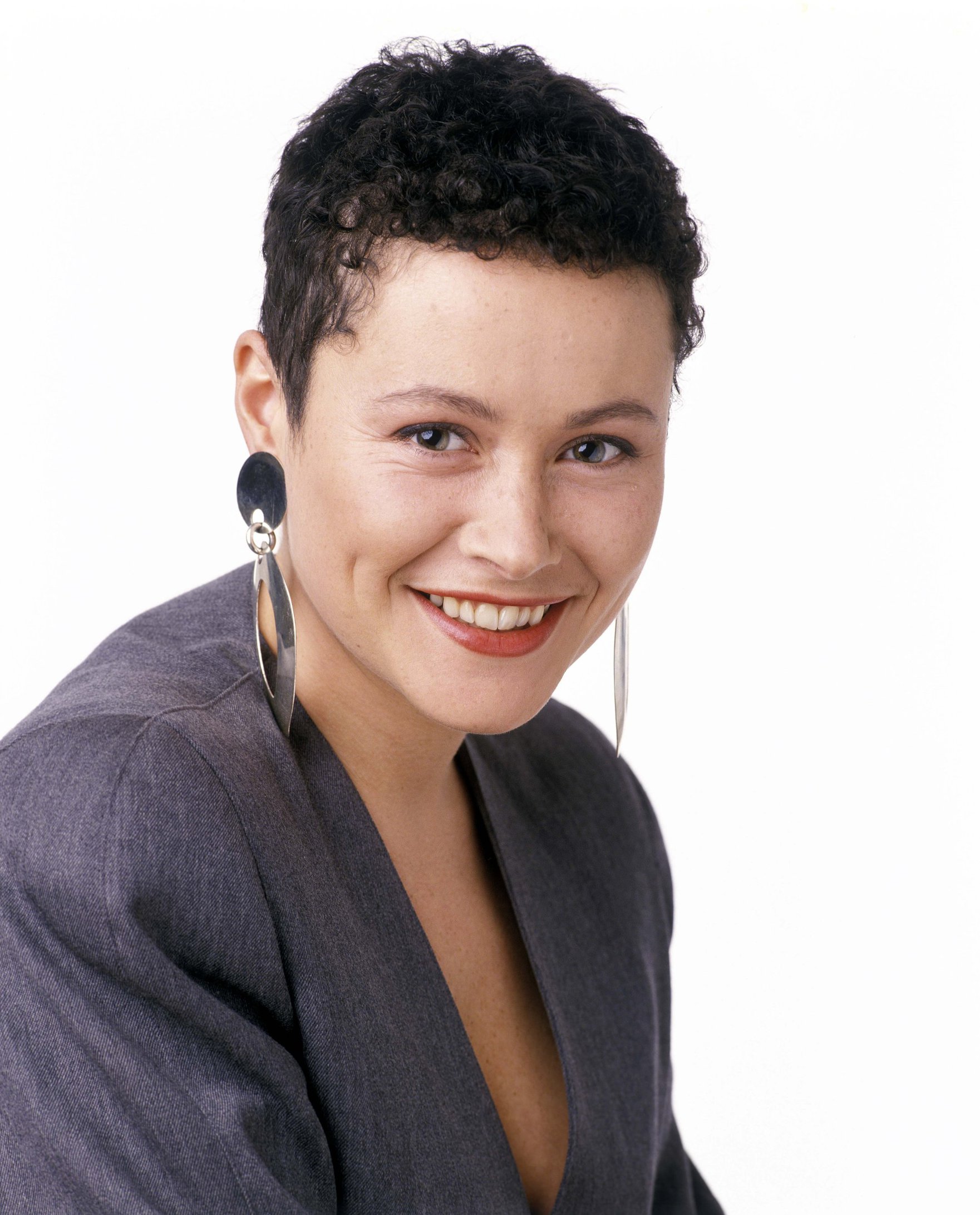 Amanda Mealing Photoshoots  