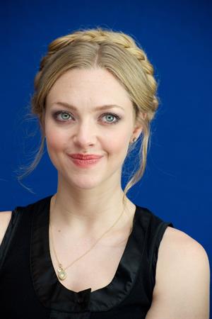 Amanda Seyfried portrait In Time press conference in Beverly Hills on October 15, 2011