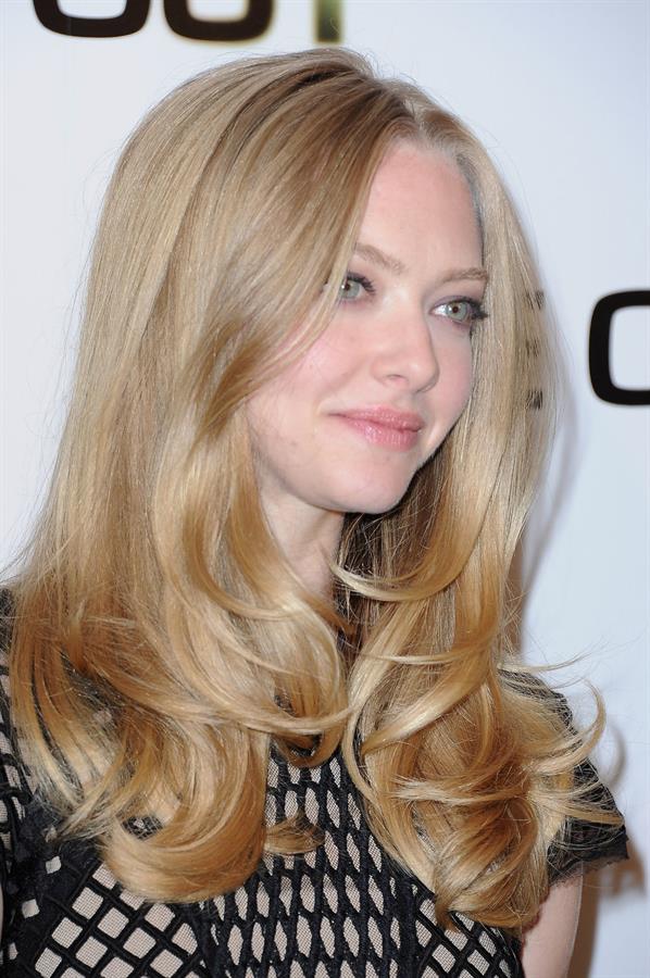 Amanda Seyfried Time Out photocall at Bristol Hotel in Paris on November 4, 2011 