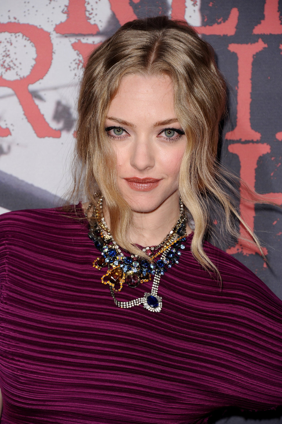 Amanda Seyfried Los Angeles premiere of Red Riding Hood at Graumans Chinese Theatre on March 7, 2011