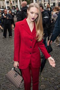 Amanda Seyfried attending Miu Miu show in Paris - October 3, 2012 