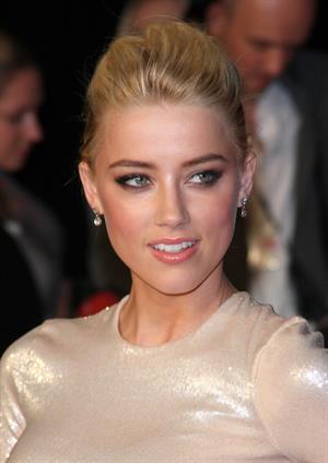 Amber Heard The Rum Diary premiere in London 3-11-2011 
