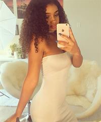 Corie Rayvon taking a selfie