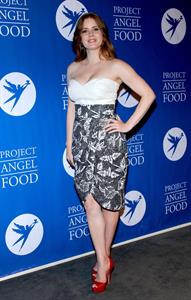 Amy Adams attends Angel Awards 2010 on August 21 in Los Angeles California 