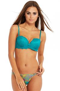 Xenia Deli in lingerie