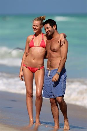 Anne Vyalitsyna bikini candids in Miami 11/22/12 