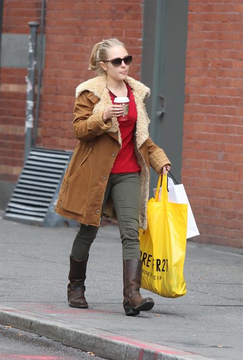 AnnaSophia Robb out shopping in New York City 12/21/12 