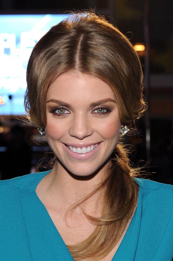 Annalynne McCord Peoples Choice Awards in Los Angeles 5-12-2011 