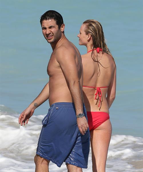 Anne Vyalitsyna bikini candids in Miami 11/22/12 