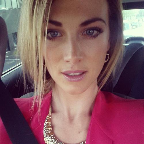 Laura Surrich taking a selfie