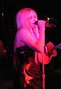 Avril Lavigne – Album Release Party in NY 11/5/13  