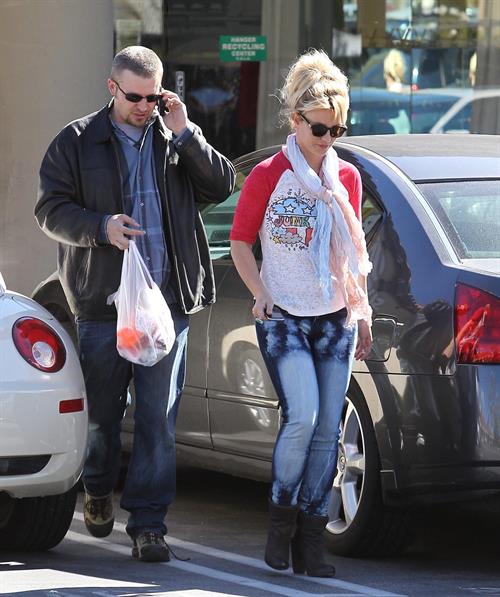 Britney Spears at a fast food restaurant in Calabasas 11/10/12 