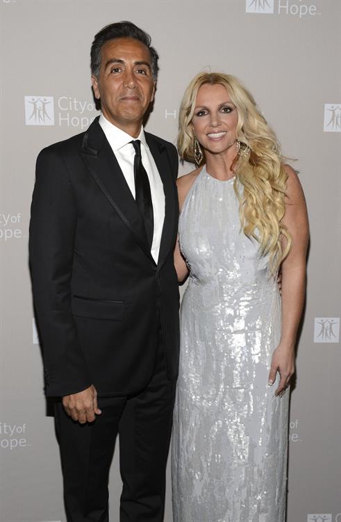 Britney Spears Pictures Britney Spears City of Hope Honor CEO Ben Malka with Spirit of Life Awards LA on October 10, 2012