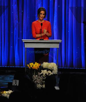 Brooke Burke-Charvet Operation Smile's 2013 Smile Gala -- Beverly Hills, Sep. 27, 2013 