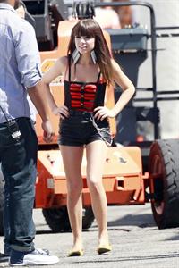 Carly Rae Jepsen   The Kiss music video set candids in Burbank   September 19, 2012 