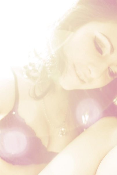 Neon Lynxie in lingerie