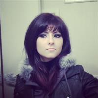 Neon Lynxie taking a selfie