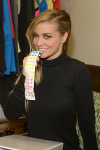 Carmen Electra Preparing for her FONey Years Eve Appearance in LA 26.12.12 