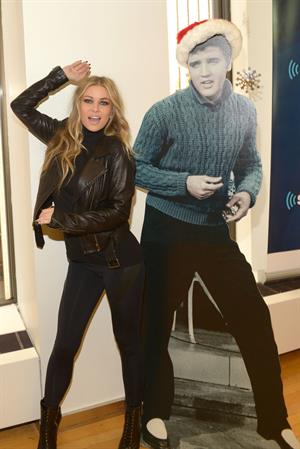 Carmen Electra Enters the Sirius M Studios in New York 05.12.12 