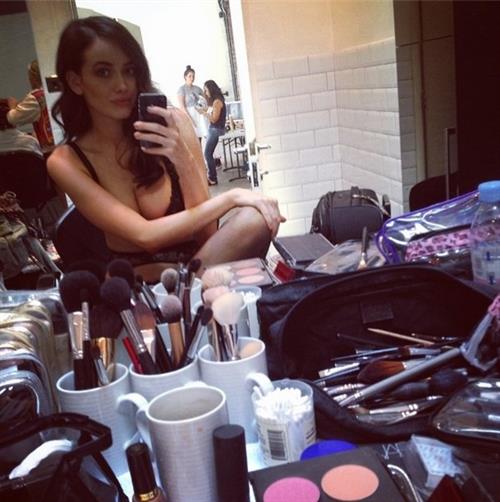 Sarah Stephens taking a selfie