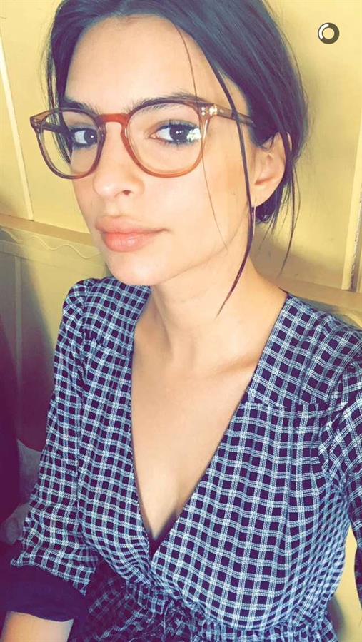 Emily Ratajkowski taking a selfie