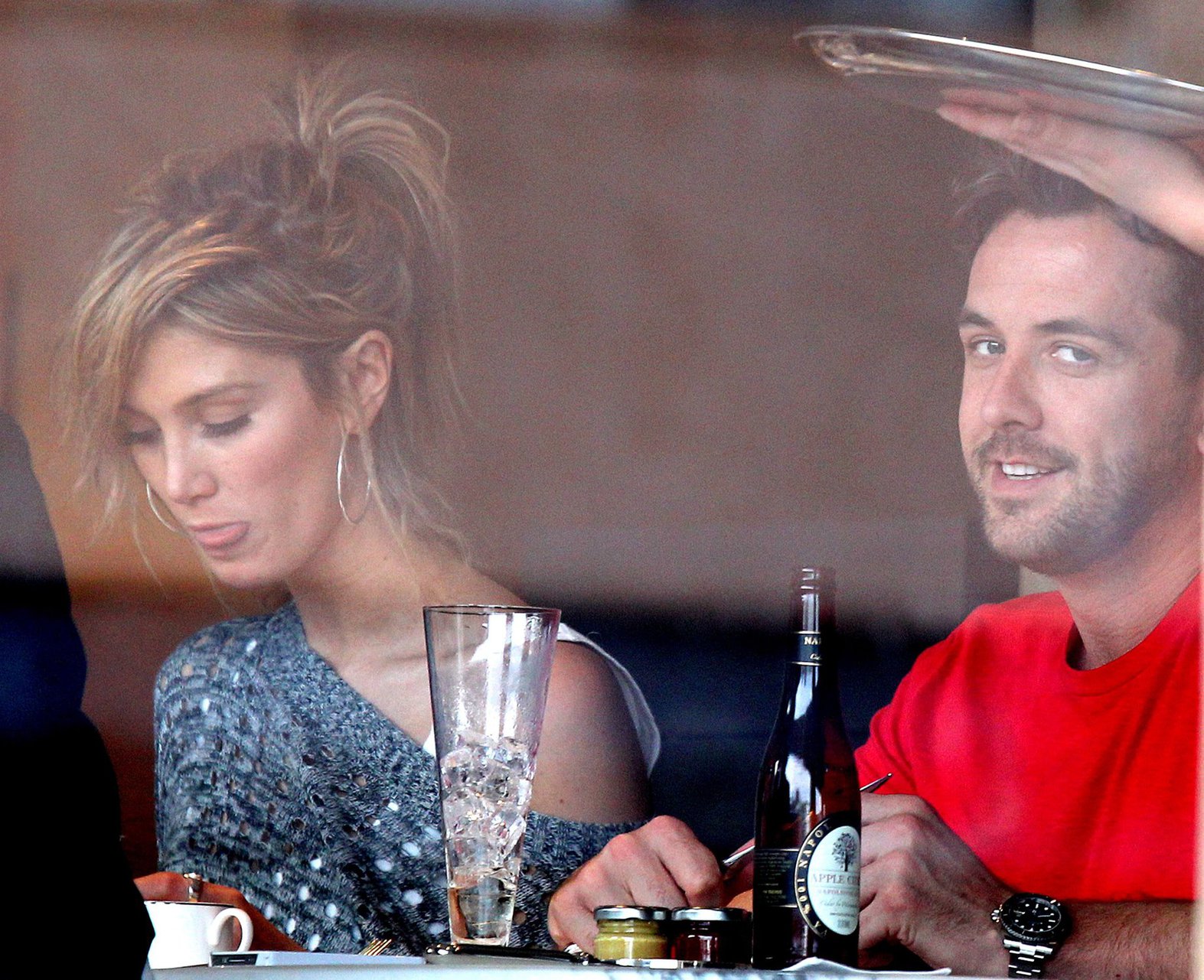 Delta Goodrem Pictures Delta Goodrem Spotted with boyfriend Darren McMullen and friends at Sydney's Park Hyatt Hotel, Sydney, Australia