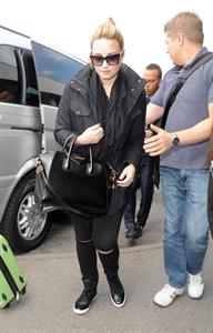 Demi Lovato - Leaves London Heathrow Airport in London (01.06.2013) 