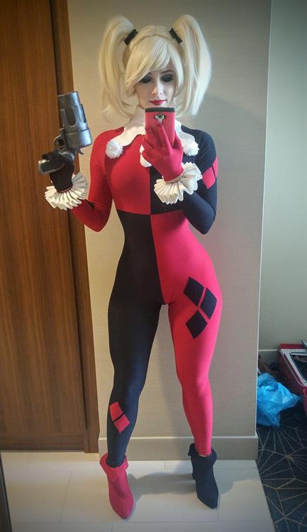 Enji Night as Harley Quinn