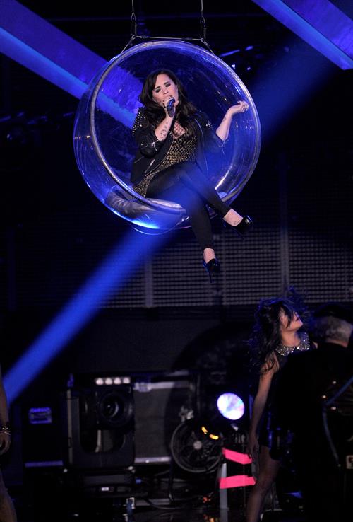 Demi Lovato VH1 Divas 2012 in Los Angeles 12/16/12 