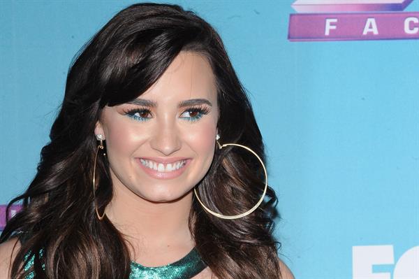 Demi Lovato The X Factor season finale results show in LA 12/20/12 