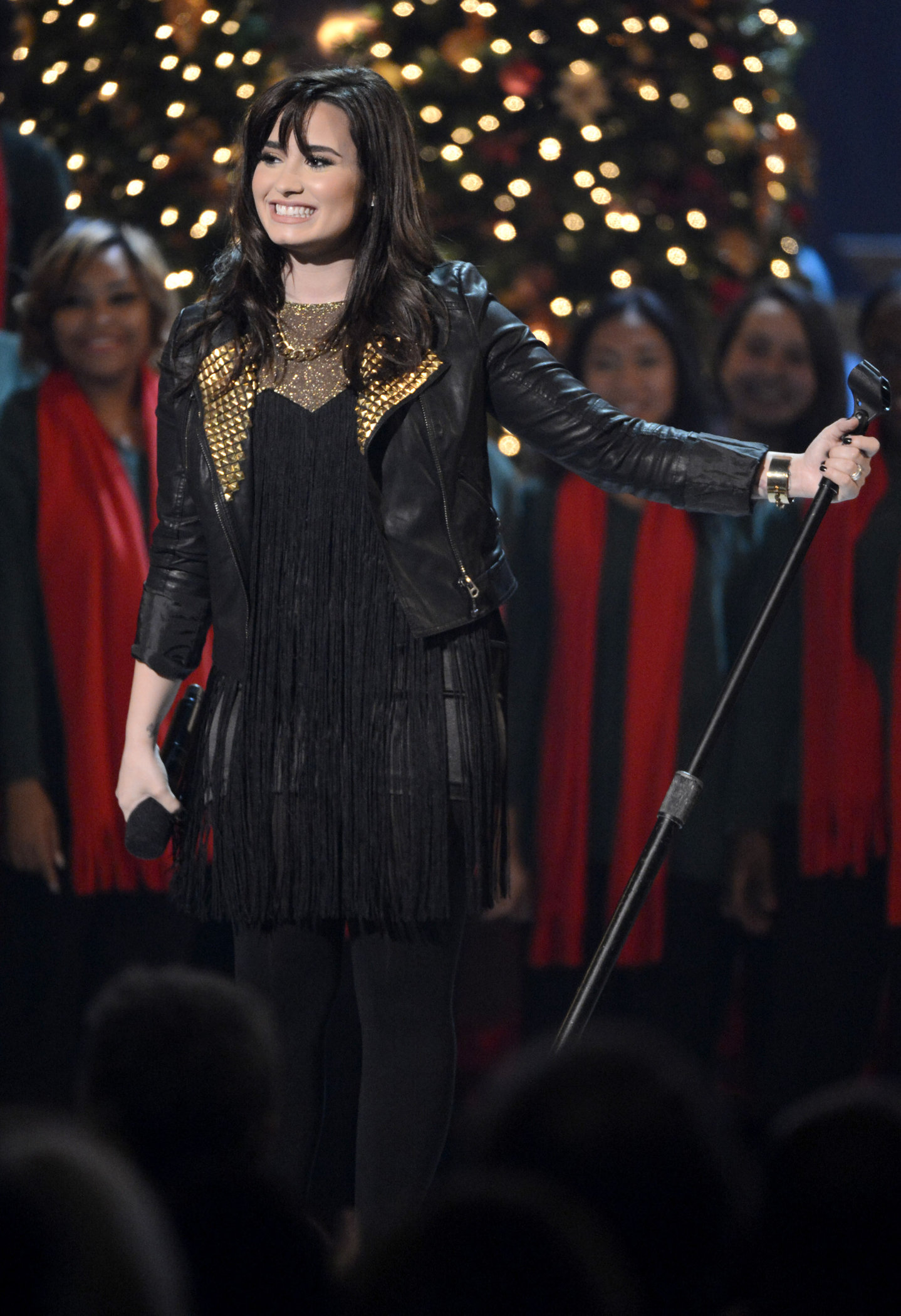 Demi Lovato TNT Christmas 2012 @ the National bldg Museum in WA 12/9/12 