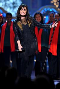 Demi Lovato TNT Christmas 2012 @ the National bldg Museum in WA 12/9/12 