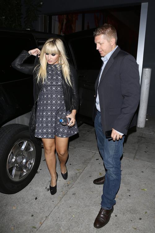 Demi Lovato leaving Jimmy Kimmel Live 10/8/12 