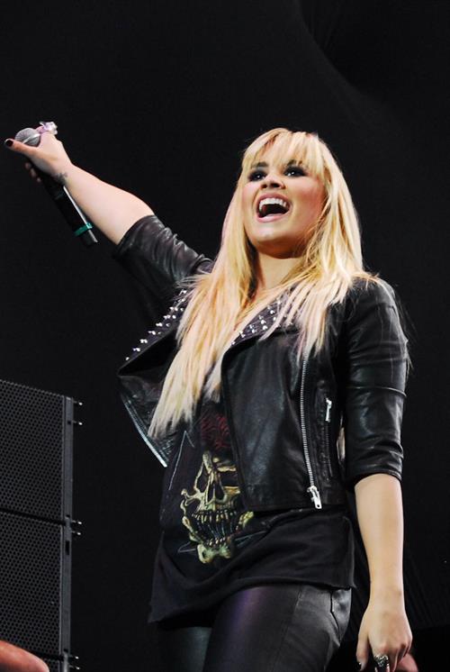 Demi Lovato performs at Z fest in Sao Paulo Brazil 9/29/12 