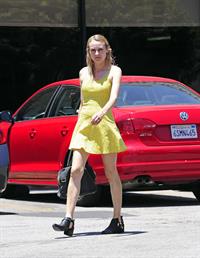 Diane Kruger Arrives at the Oaks Gourmet in Los Feliz on June 19, 2013